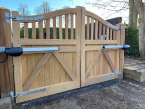  phân phối và lắp đặt Cổng tự động tại Bình Thuận 