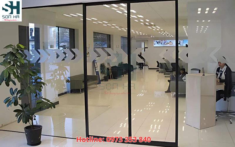 Cửa kính tự động thường được lắp ở các bệnh viện